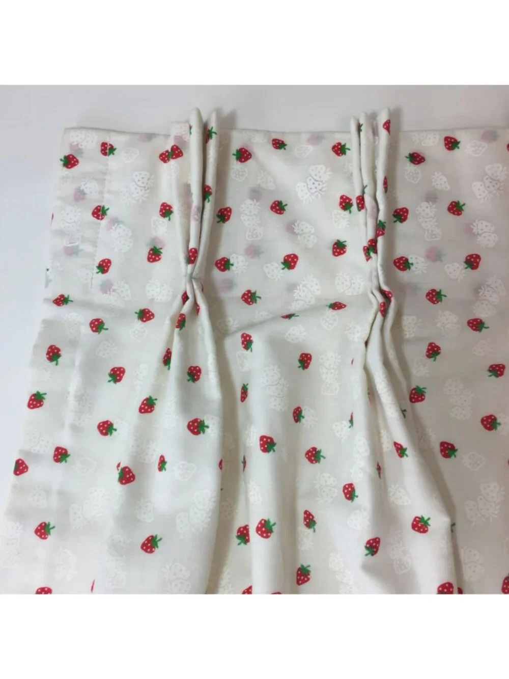 Vintage 1950s Drapes 1 Panel Curtains Weighted Corners Strawberry Cream 42x34